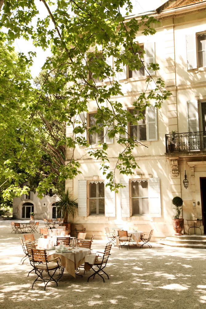 The Cherry Blossom Girl - ChÃ¢teau des Alpilles 19