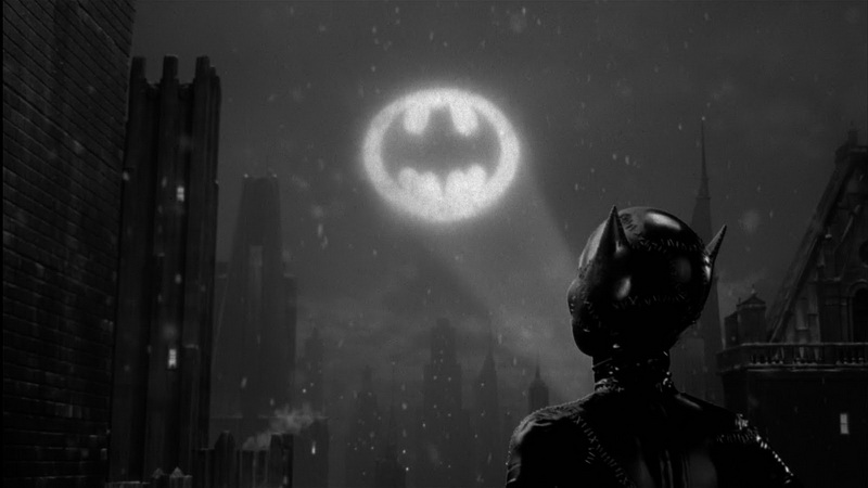 batman-returns-catwoman-lives-on