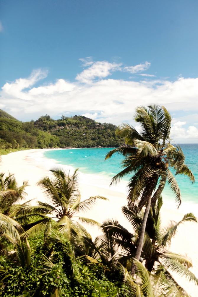 The Cherry Blossom Girl - Banyan Tree Seychelles 03