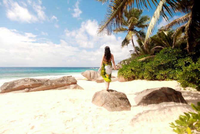 The Cherry Blossom Girl - Banyan Tree Seychelles 33