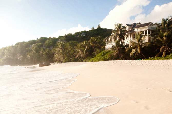 The Cherry Blossom Girl - Banyan Tree Seychelles 70