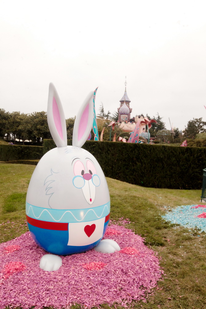 The Cherry Blossom Girl - Disneyland Paris Alice Carven 10