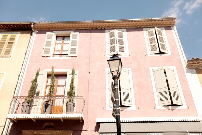 The Cherry Blossom Girl - Moustiers Sainte Marie 09